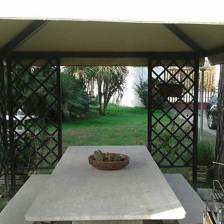 Bed and Breakfast Casina Delle Arti à San Cataldo  Extérieur photo