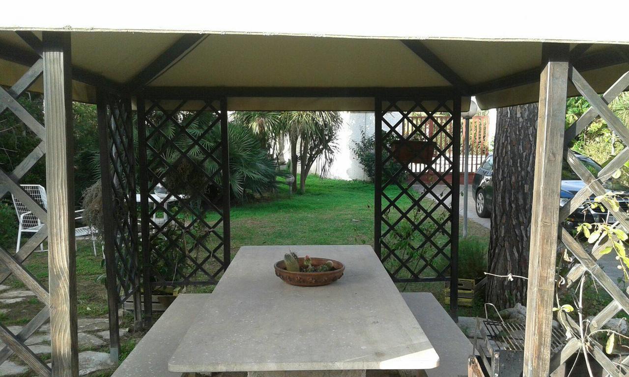 Bed and Breakfast Casina Delle Arti à San Cataldo  Extérieur photo