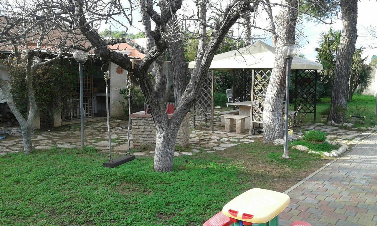 Bed and Breakfast Casina Delle Arti à San Cataldo  Extérieur photo